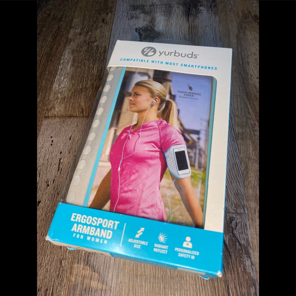 NIB yurbuds ERGOSPORT ARMBAND